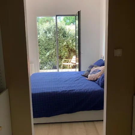 Maison Rénovée, 5 Min à Pied De La Plage, Jardin
