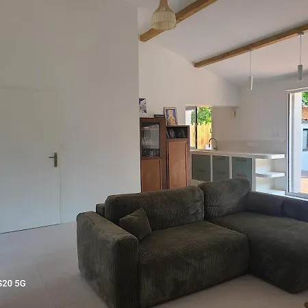 Ferienhaus Maison Renovee, 5 Min A Pied De La Plage, Jardin *