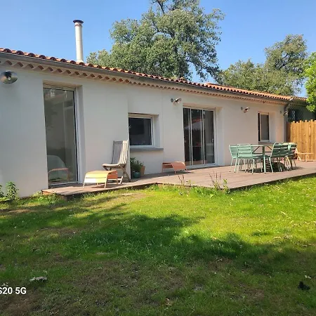 Casa vacanze Maison Rénovée, 5 Min à Pied De La Plage, Jardin Saint-Palais-sur-Mer