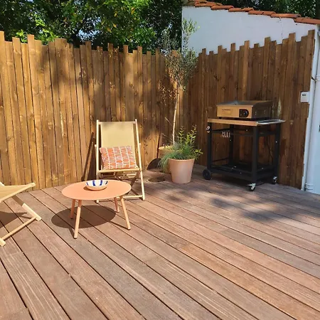 Casa vacanze Maison Rénovée, 5 Min à Pied De La Plage, Jardin *